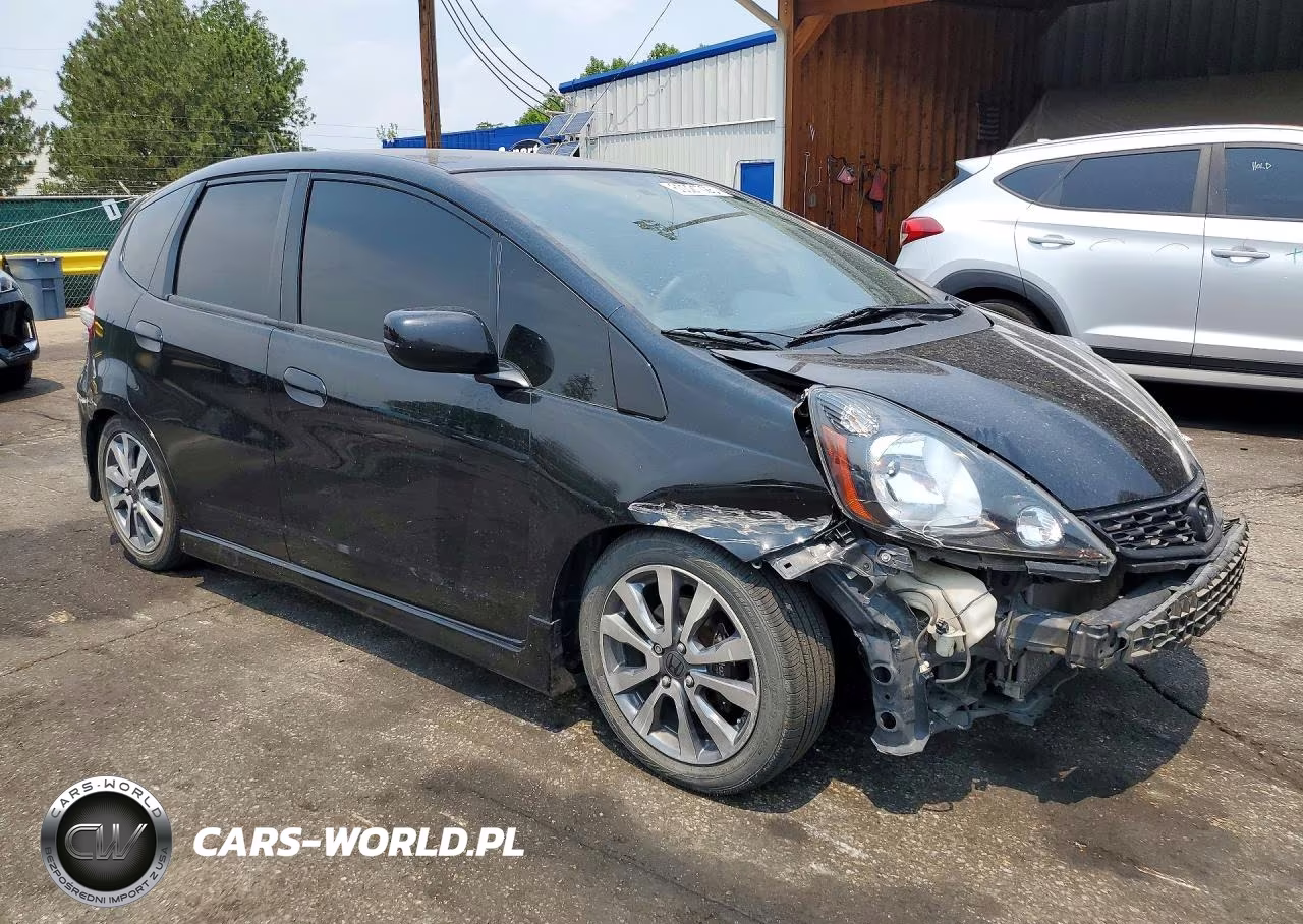 2012 Honda Fit Sport VIN:JHMGE8H51CC011864 - 4