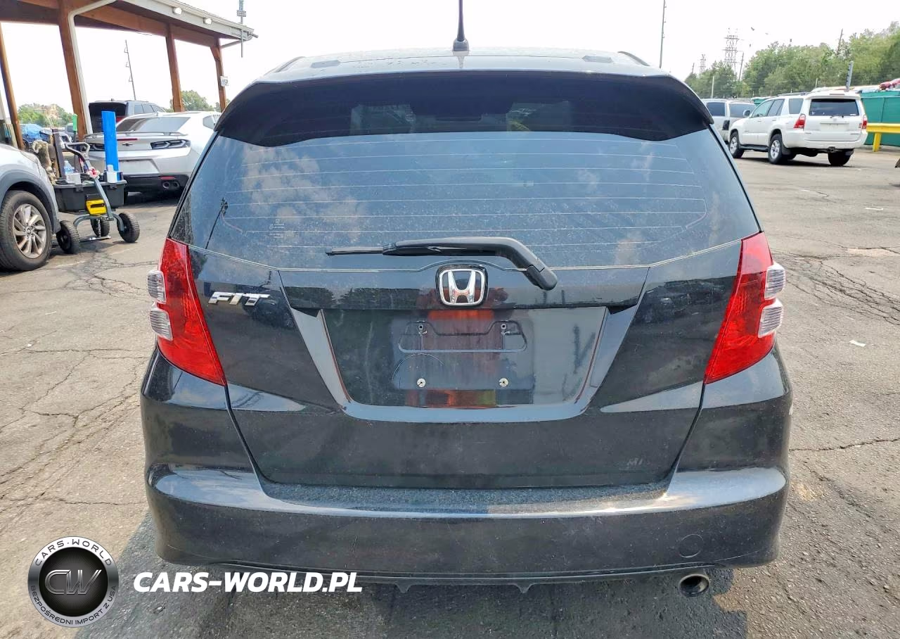 2012 Honda Fit Sport VIN:JHMGE8H51CC011864 - 6