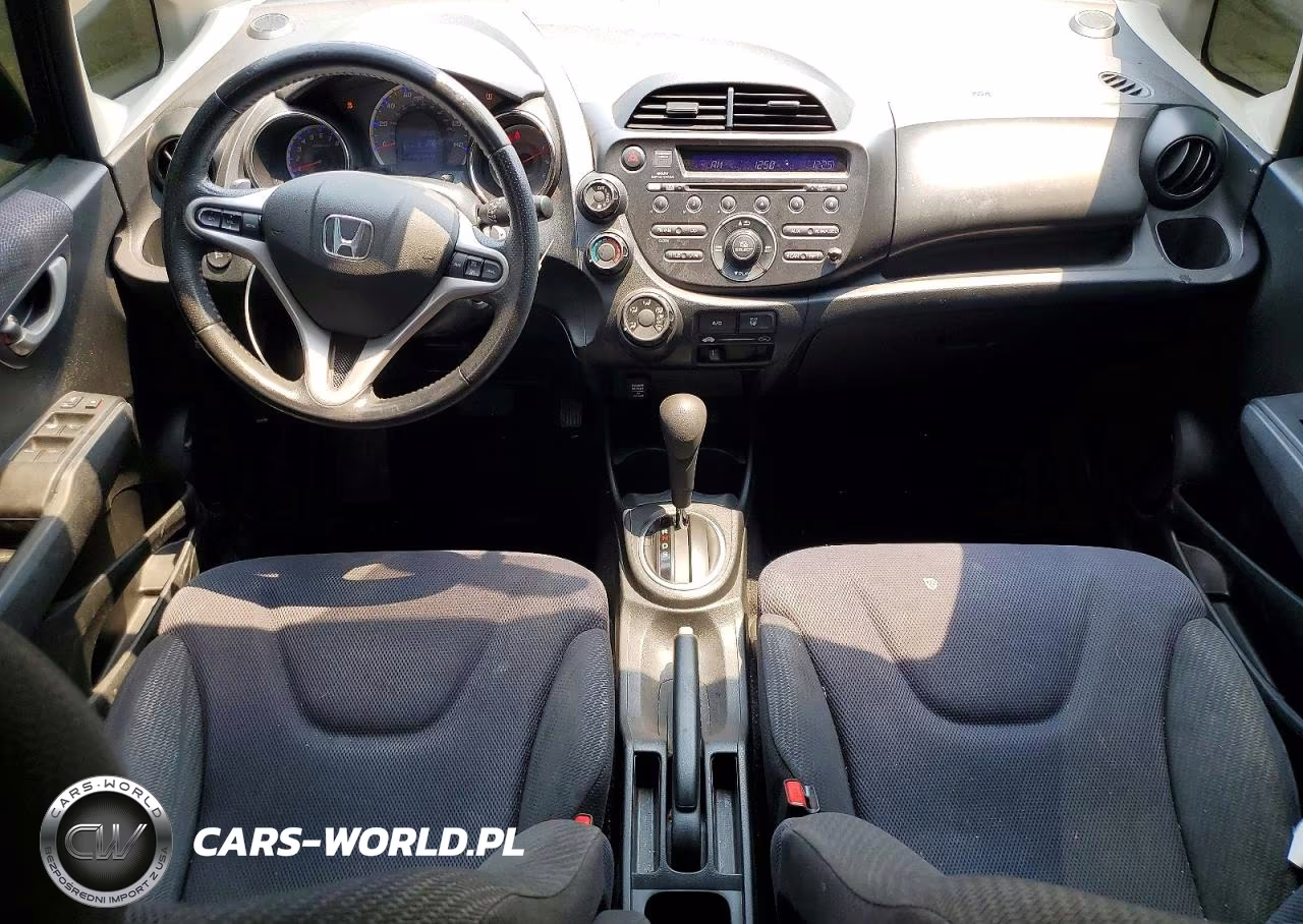 2012 Honda Fit Sport VIN:JHMGE8H51CC011864 - 8