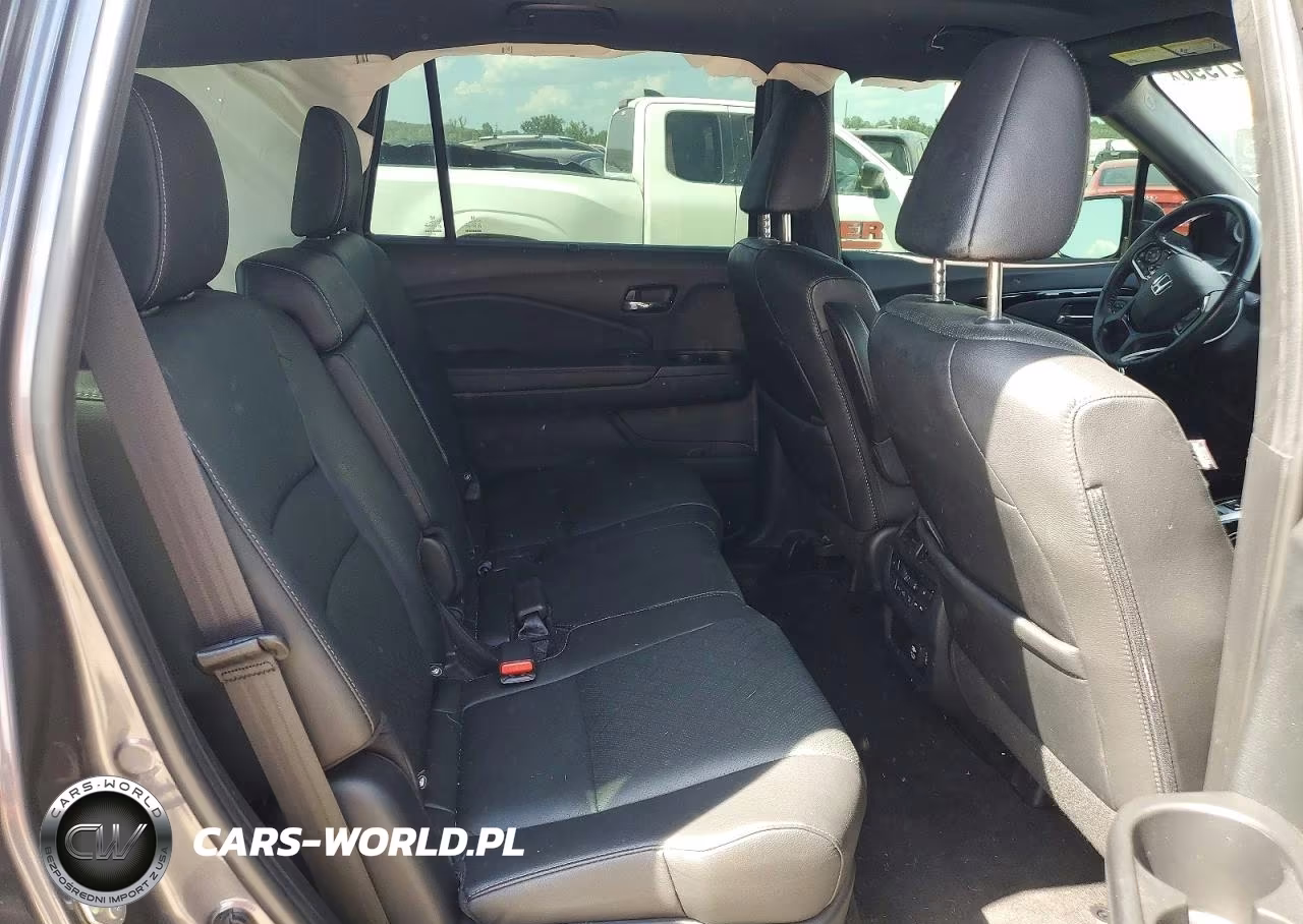 2021 Honda Passport Elite VIN:5FNYF8H05MB008946 - 10