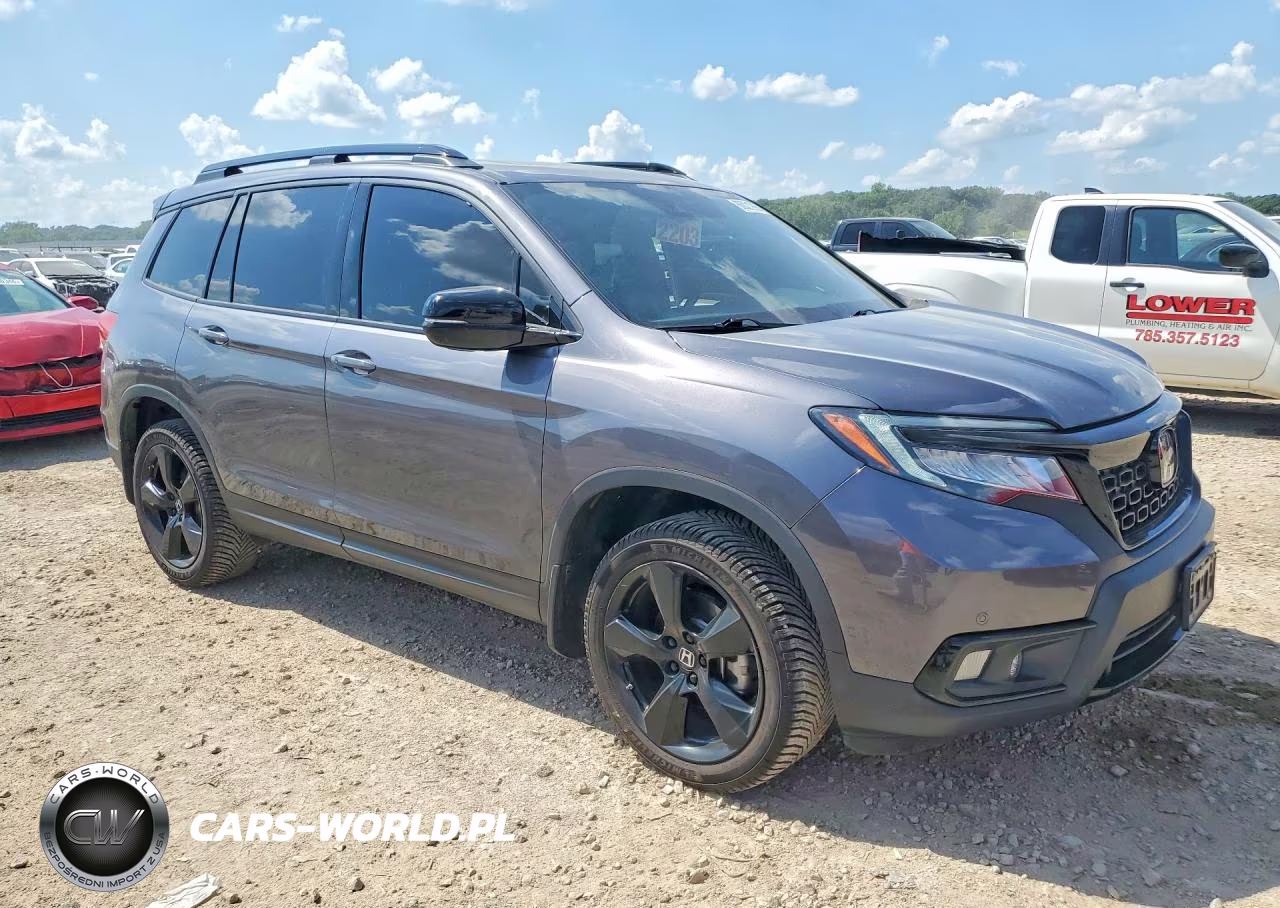 2021 Honda Passport Elite VIN:5FNYF8H05MB008946 - 4