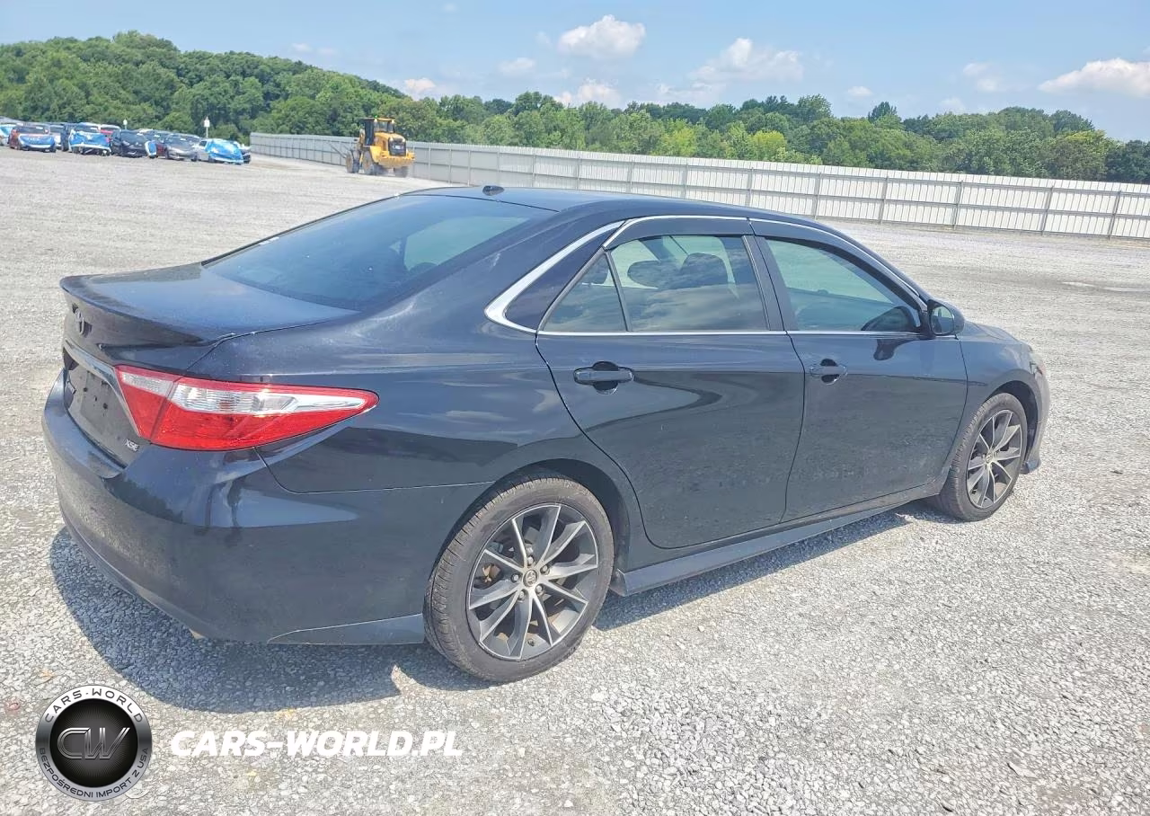 2015 Toyota Camry Xse VIN:4T1BF1FK8FU006289 - 3