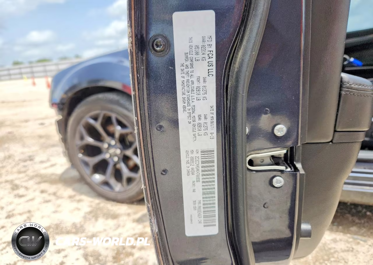 2019 Chrysler 300 Touring VIN:2C3CCAAG4KH700936 - 13