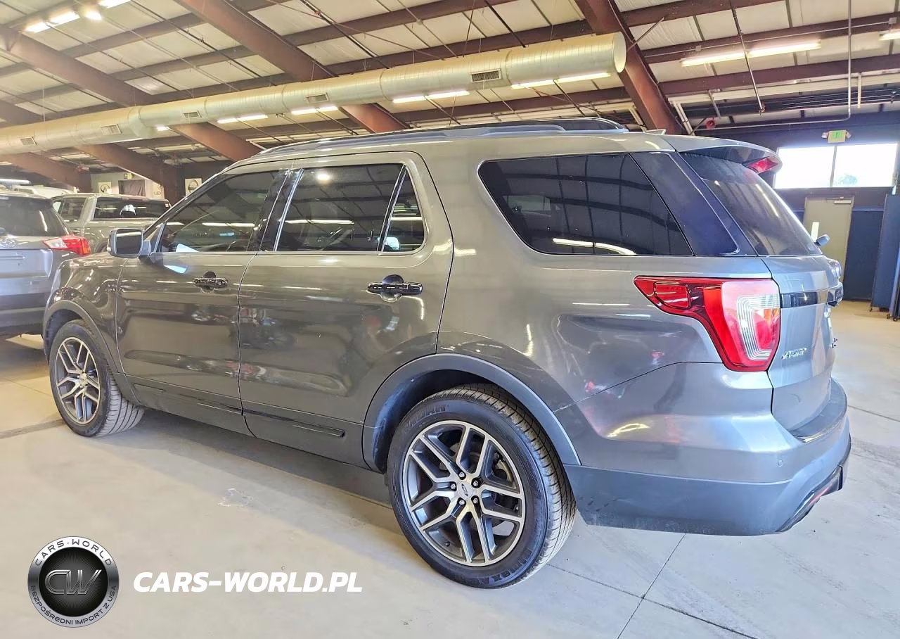 2016 Ford Explorer Sport VIN:1FM5K8GT1GGA21824 - 2