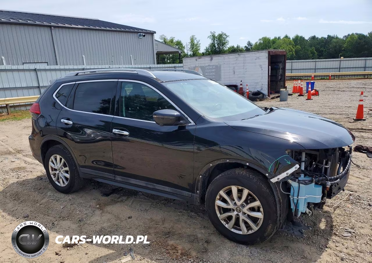 2017 Nissan Rogue Sv VIN:5N1AT2MV9HC825943 - 4