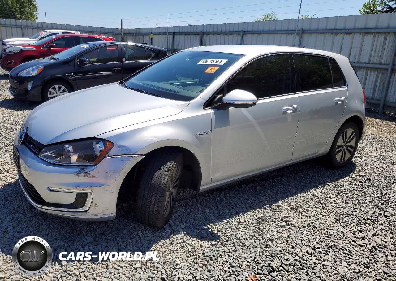 2016 Volkswagen E-Golf Se – zdjęcie 1 z 13