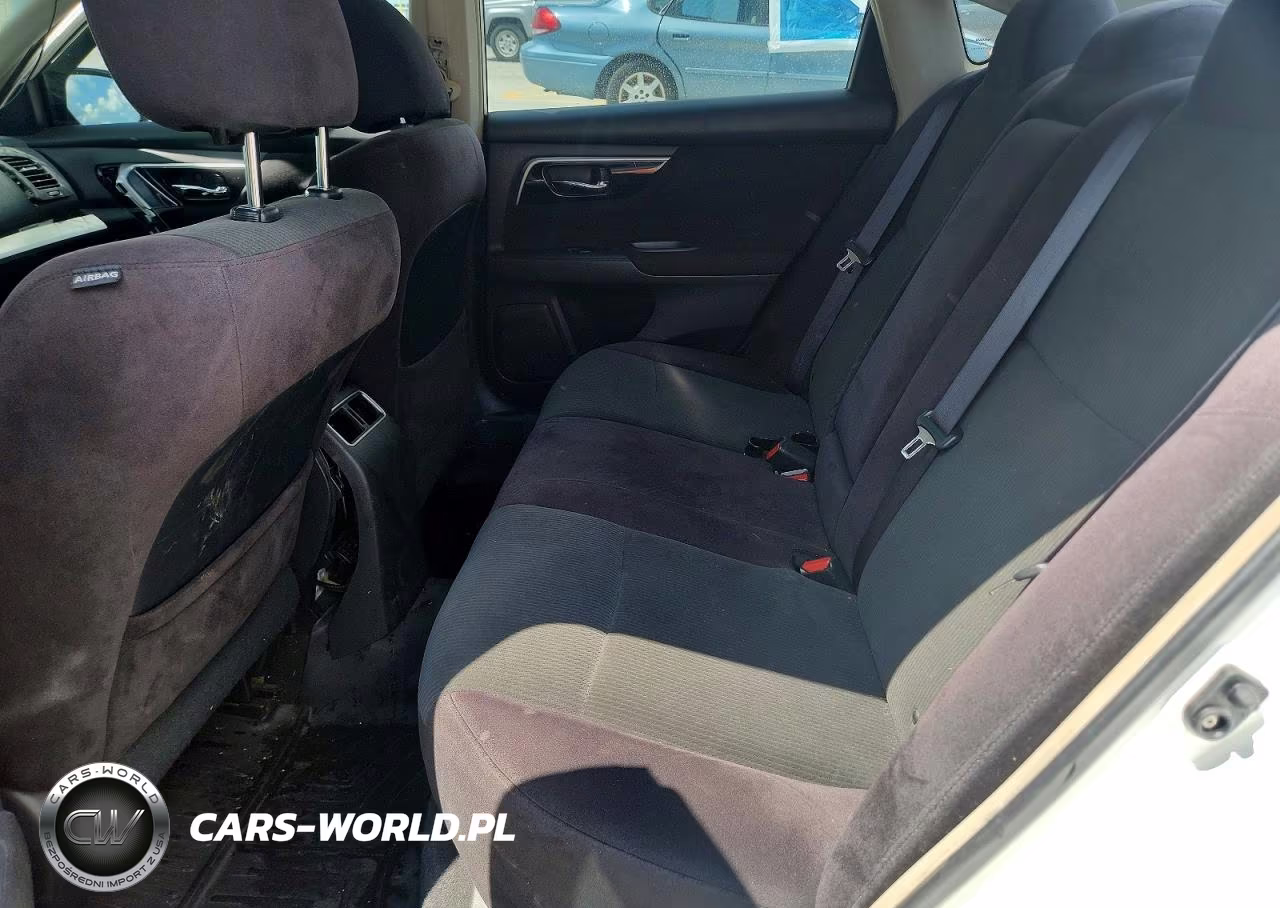 2013 Nissan Altima VIN:1N4AL3AP1DN403699 - 10