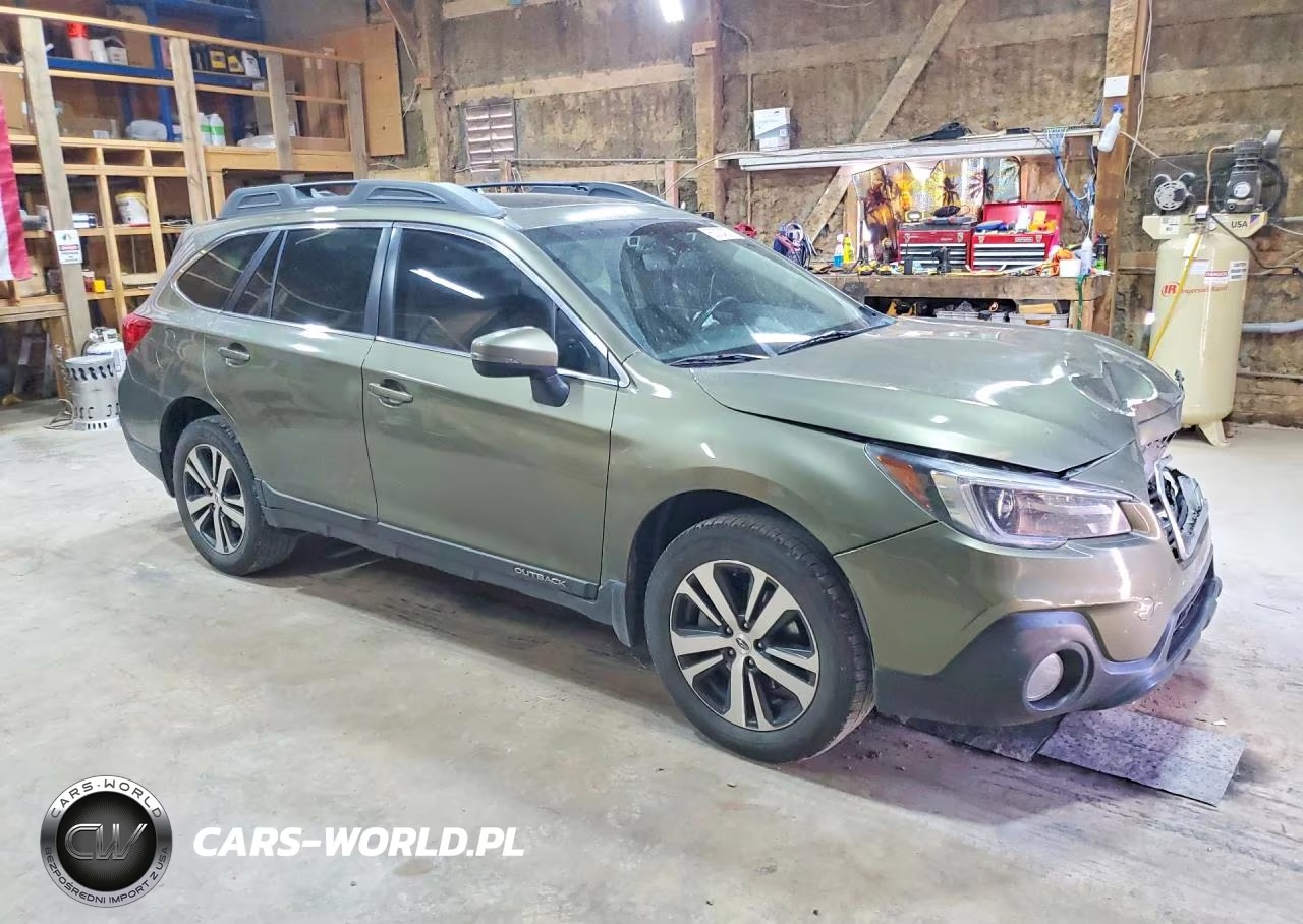 2018 Subaru Outback 3.6R Limited VIN:4S4BSENC7J3203143 - 4