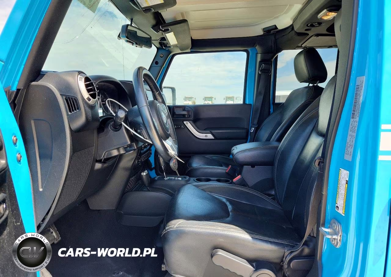 2017 Jeep Wrangler Unlimited Sahara VIN:1C4HJWEG5HL633693 - 7
