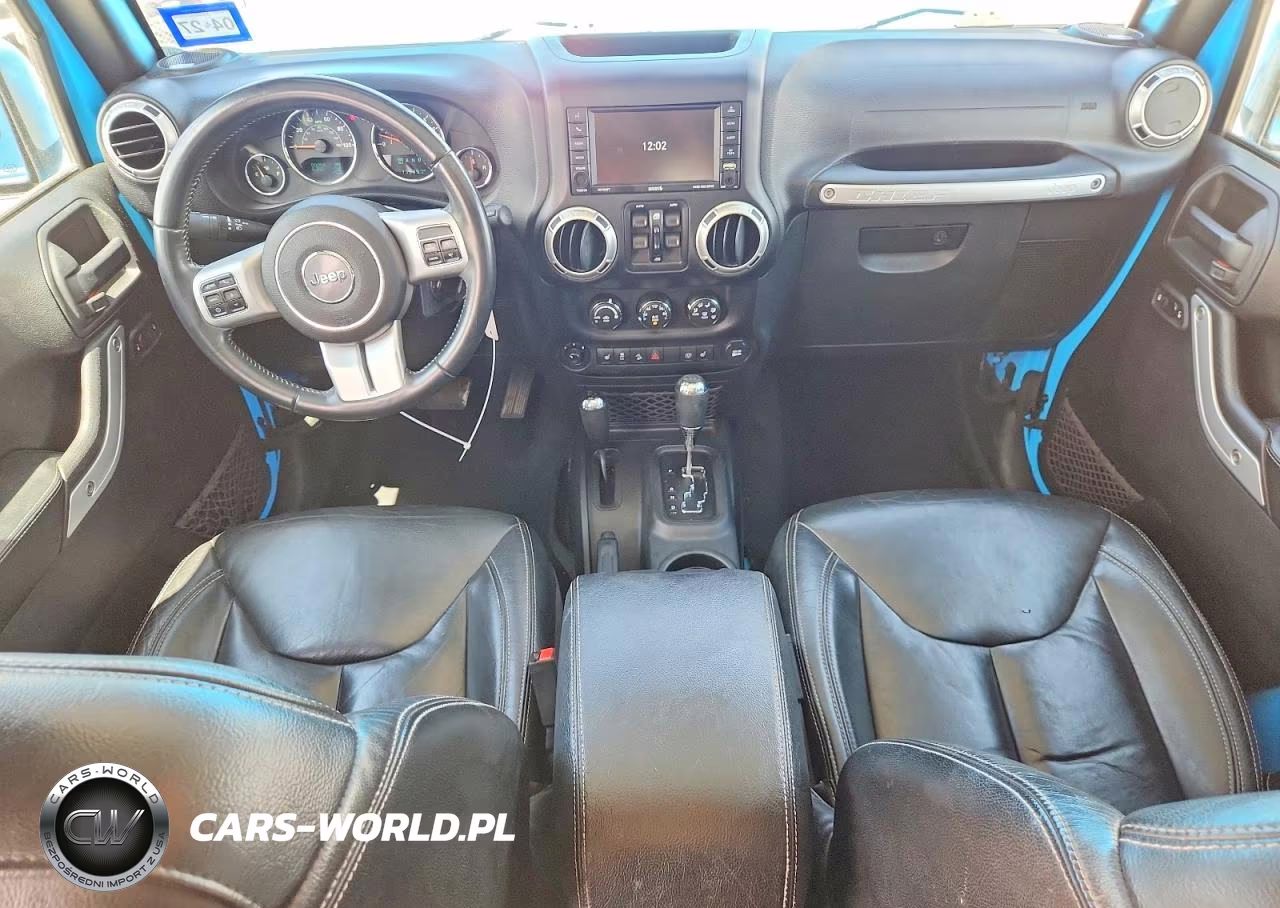 2017 Jeep Wrangler Unlimited Sahara VIN:1C4HJWEG5HL633693 - 8