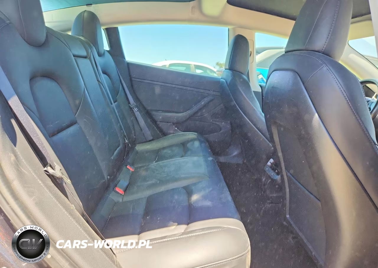 2018 Tesla Model 3 VIN:5YJ3E1EB4JF145382 - 10