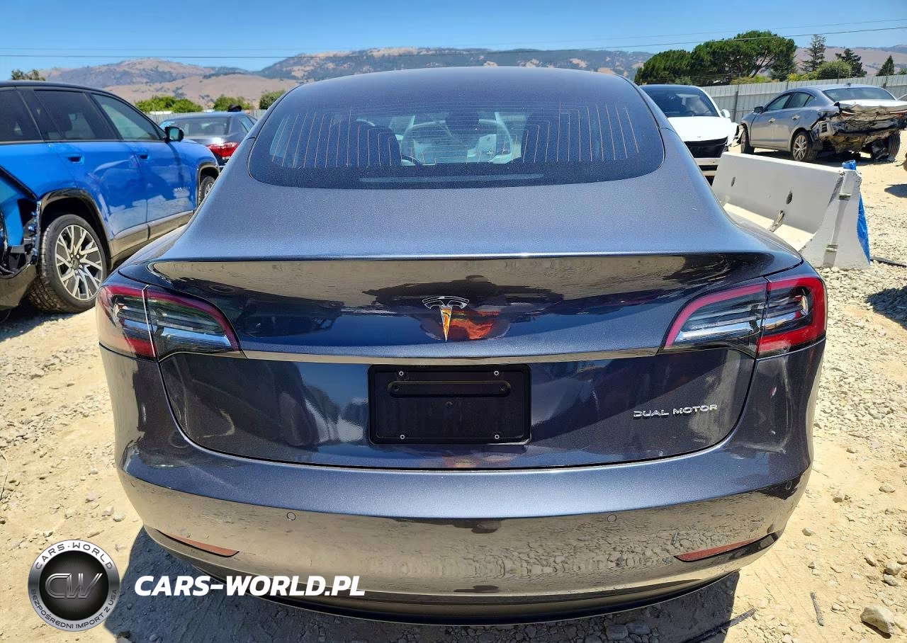 2018 Tesla Model 3 VIN:5YJ3E1EB4JF145382 - 6