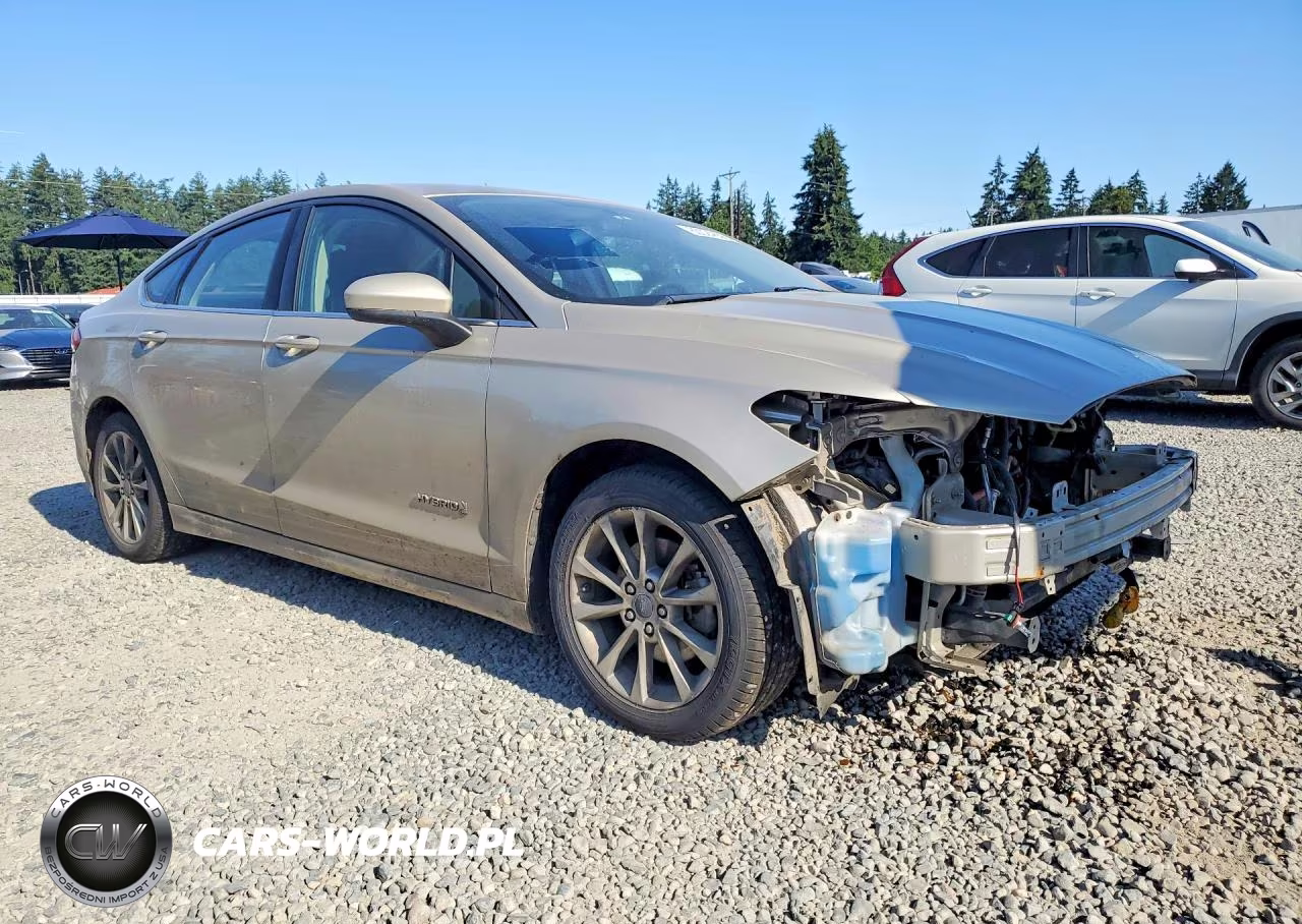 2017 Ford Fusion Se Hybrid VIN:3FA6P0LU7HR110940 - 4