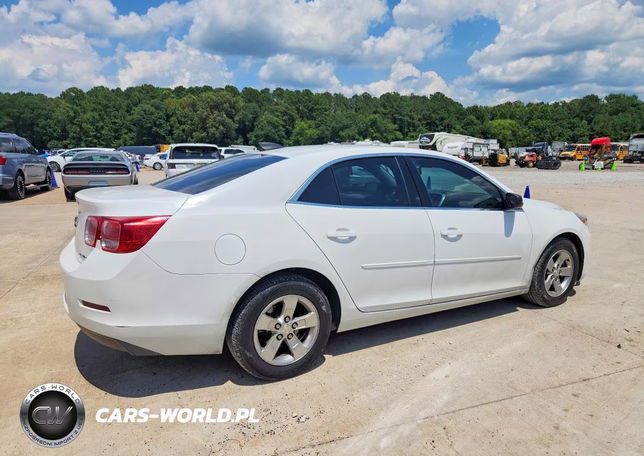 2015 Chevrolet Malibu Ls VIN:1G11B5SL0FF121323 - 3