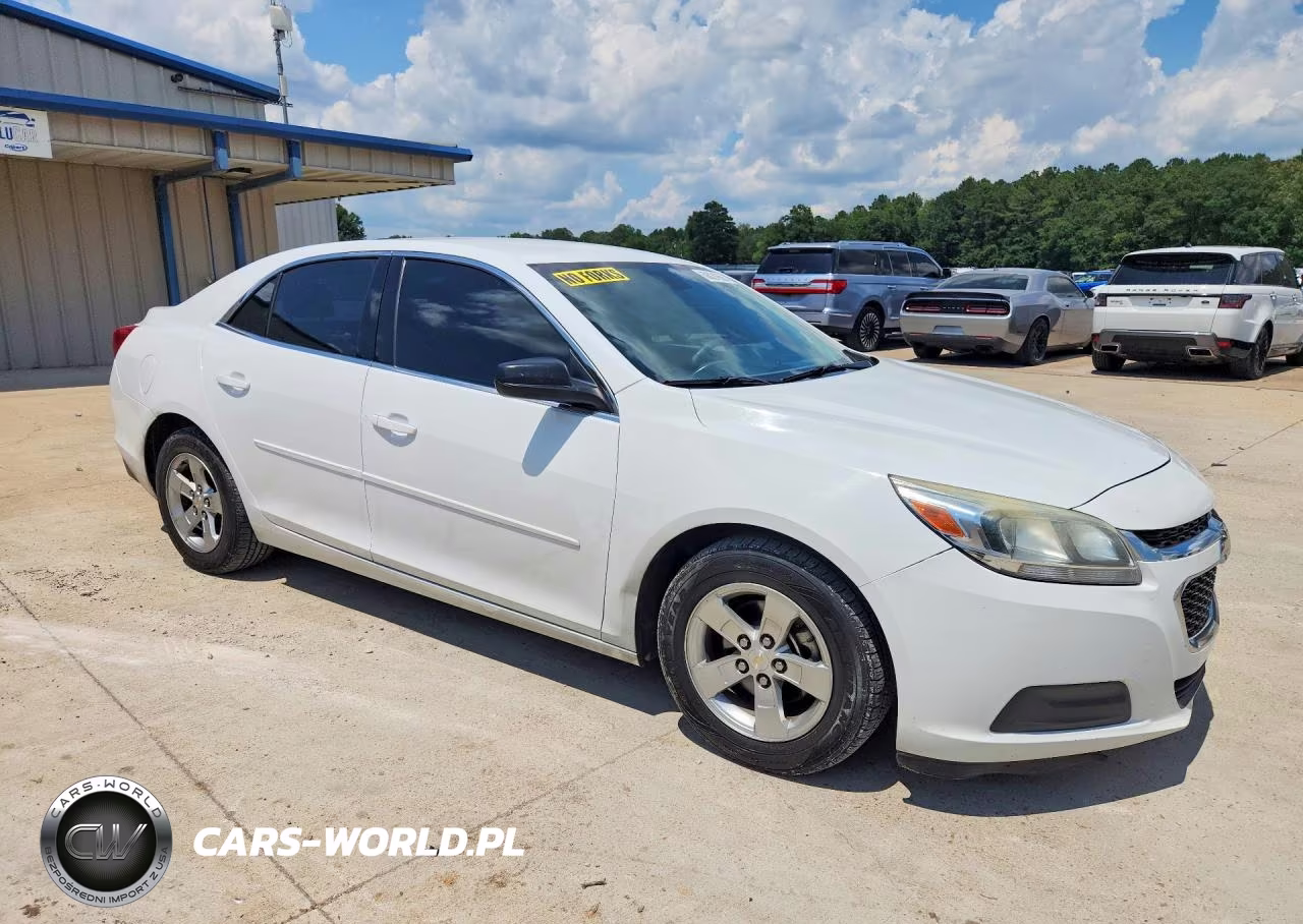 2015 Chevrolet Malibu Ls VIN:1G11B5SL0FF121323 - 4