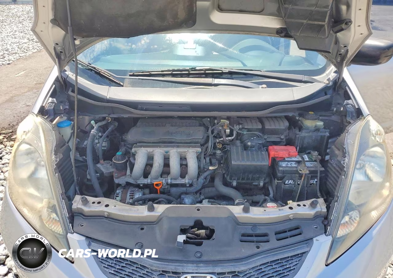 2010 Honda Fit VIN:JHMGE8H29AS017520 - 11