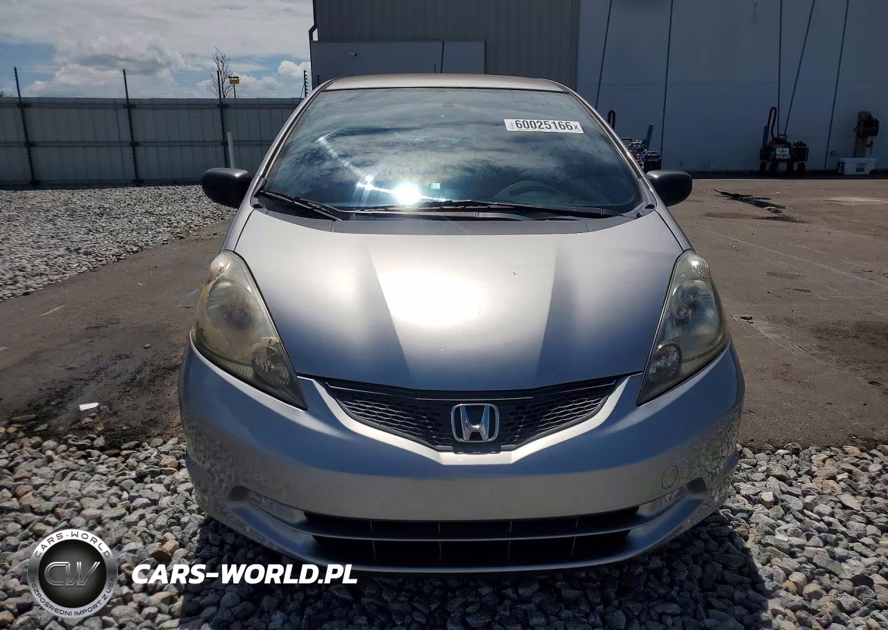 2010 Honda Fit VIN:JHMGE8H29AS017520 - 5