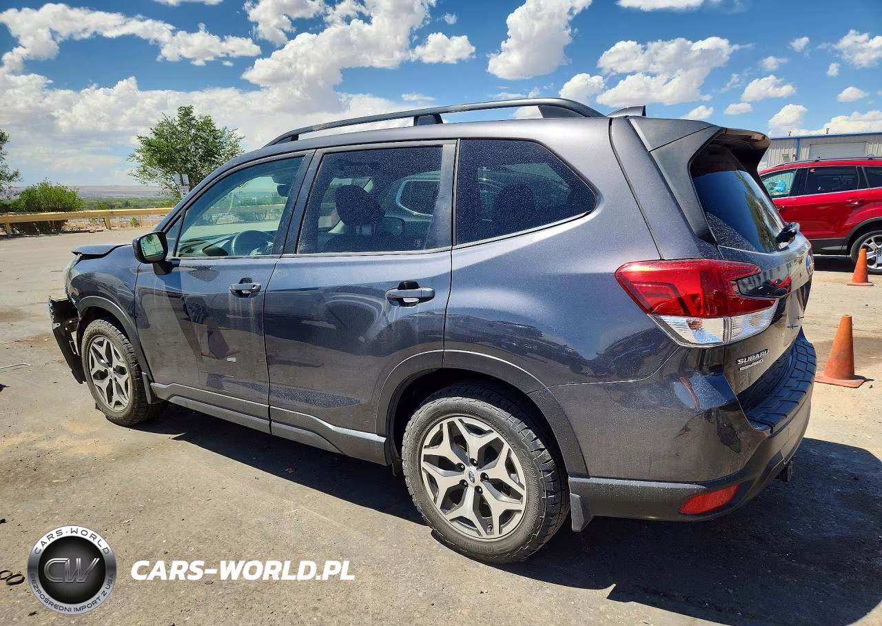 2020 Subaru Forester Premium VIN:JF2SKAJC3LH520508 - 2