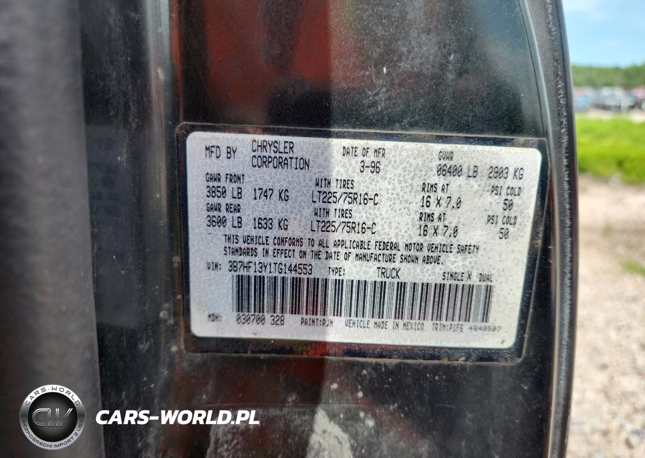 1996 Dodge Ram 1500 VIN:3B7HF13Y1TG144553 - 12