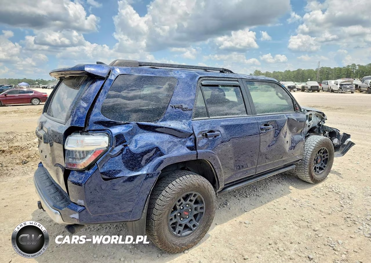 2024 Toyota 4Runner Trd Off-Road VIN:JTEPU5JR2R6233428 - 3