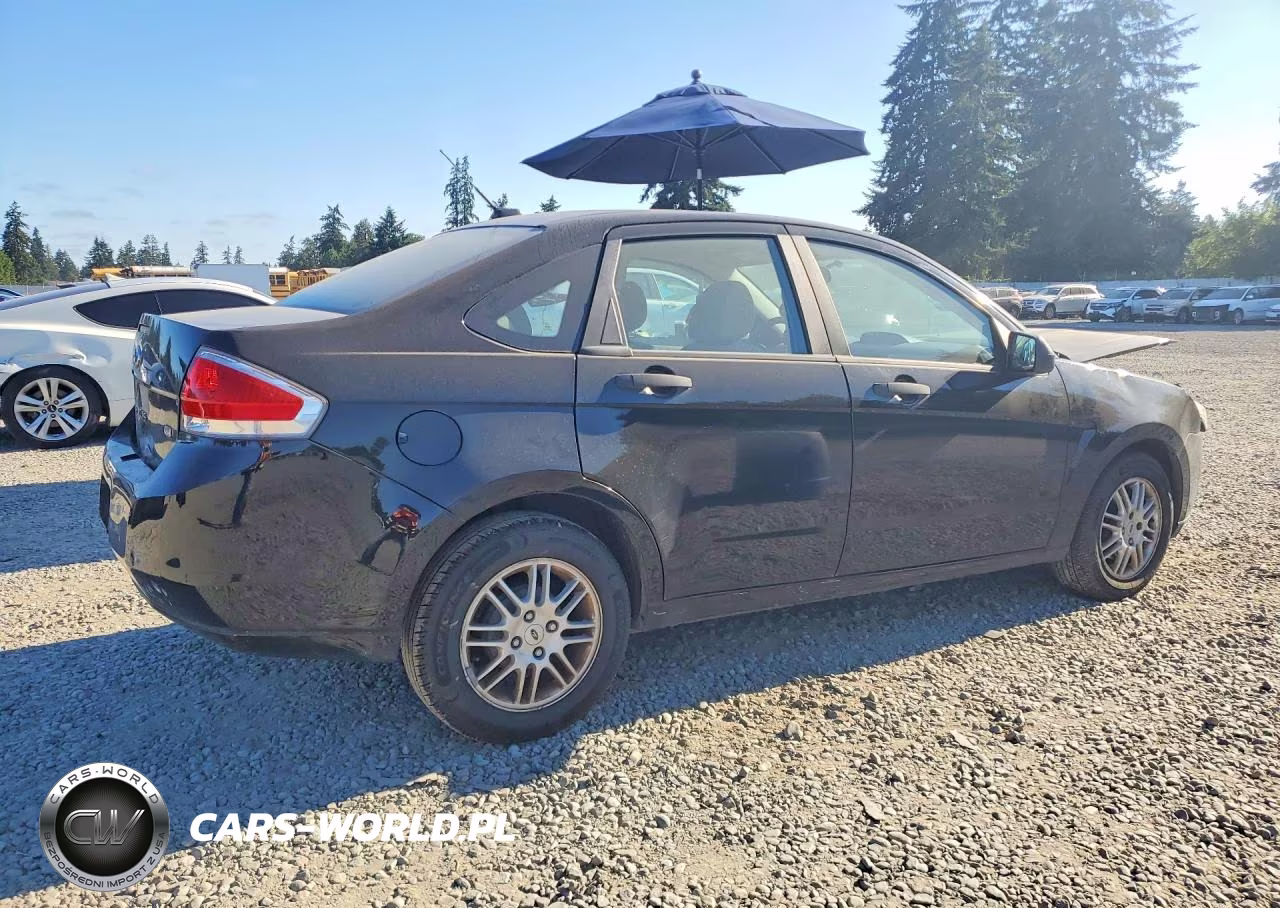 2011 Ford Focus Se VIN:1FAHP3FN8BW151046 - 3