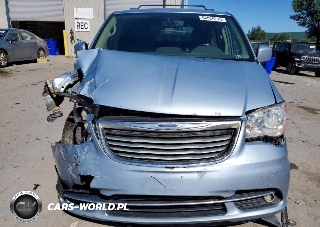 2016 Chrysler Town & Country Touring VIN:2C4RC1BG7GR239723 - 5