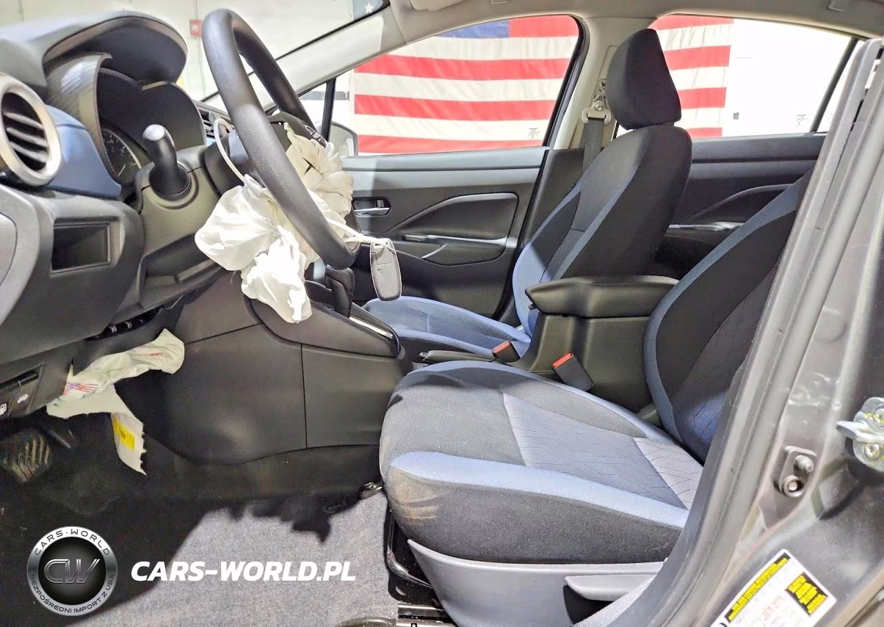 2025 Nissan Versa Sv VIN:3N1CN8EV5SL875858 - 7