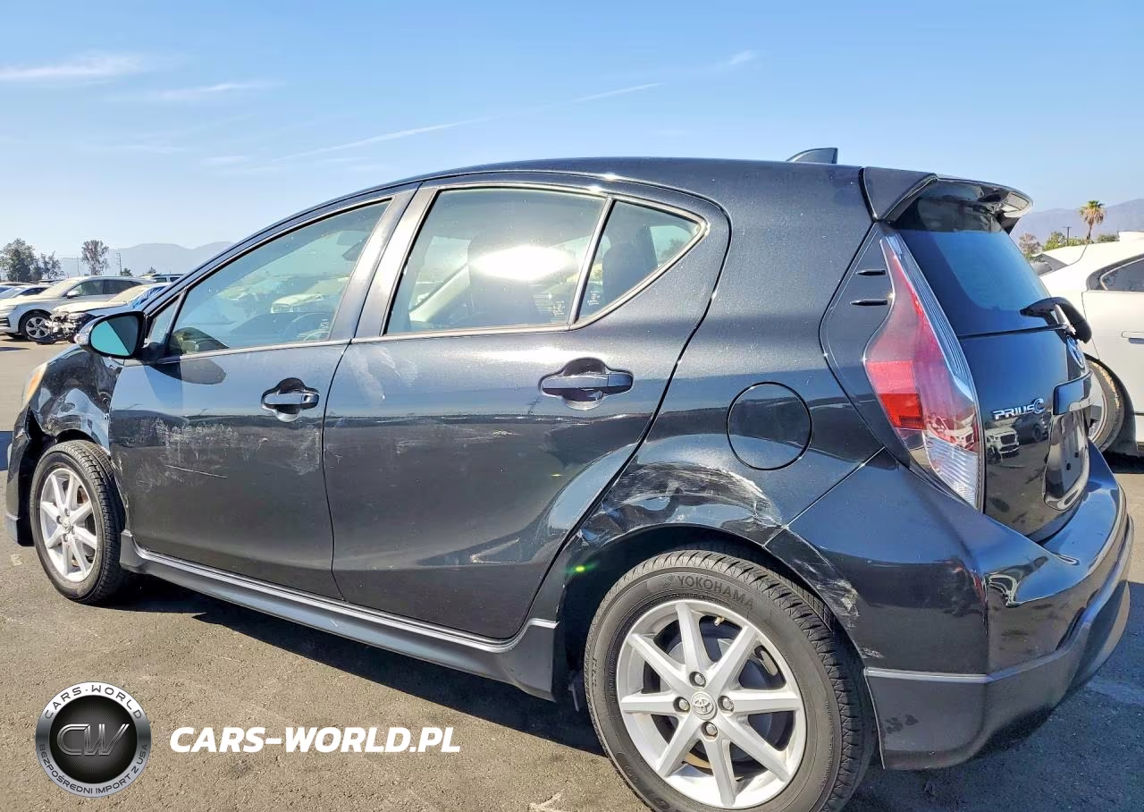 2017 Toyota Prius C One VIN:JTDKDTB34H1592627 - 2