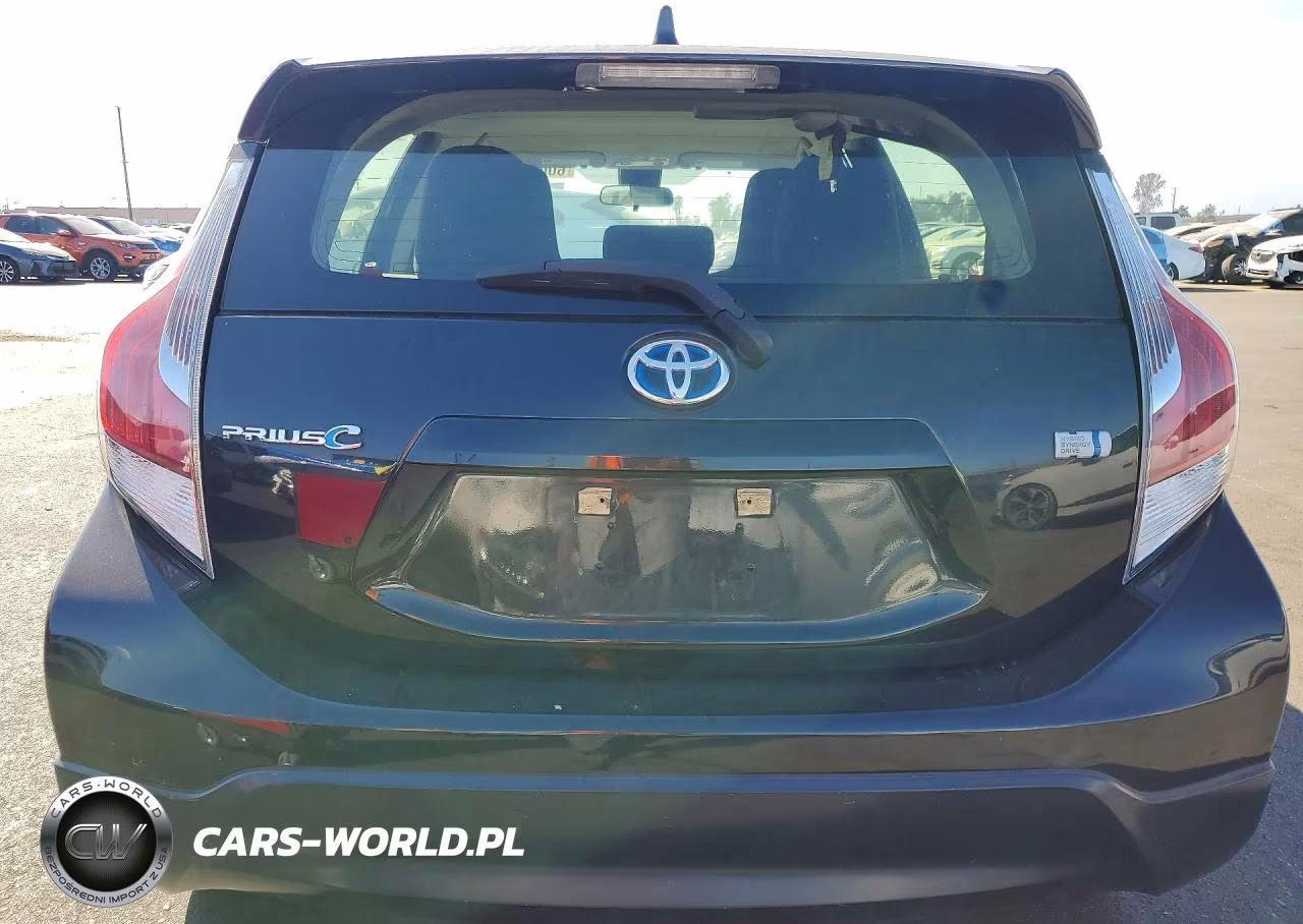 2017 Toyota Prius C One VIN:JTDKDTB34H1592627 - 6