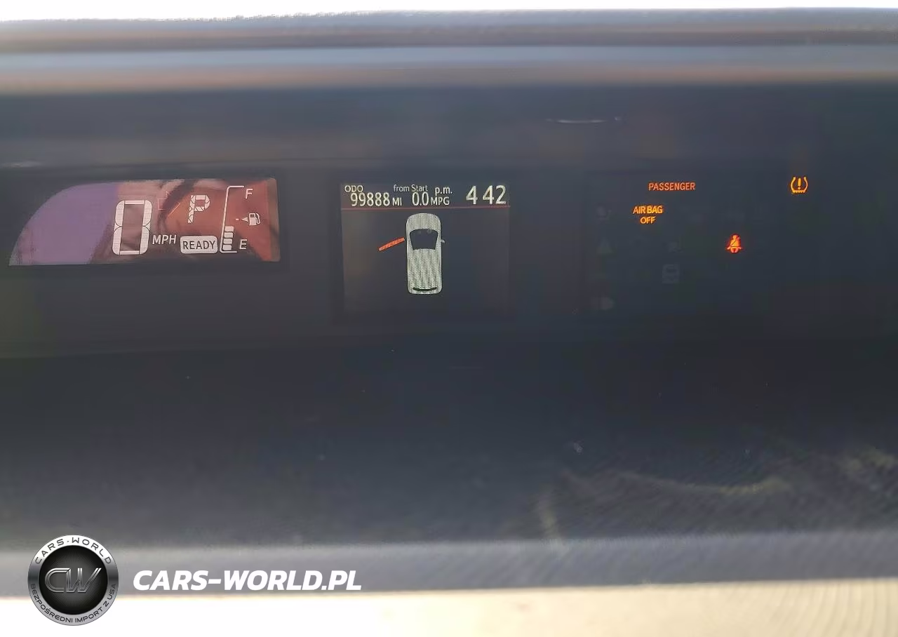 2017 Toyota Prius C One VIN:JTDKDTB34H1592627 - 9