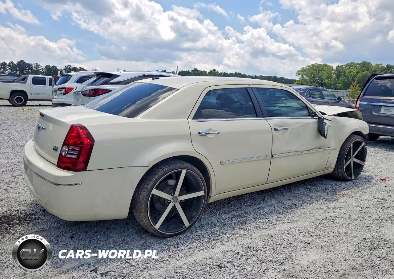 2010 Chrysler 300 Touring VIN:2C3CA5CV9AH265970 - 3