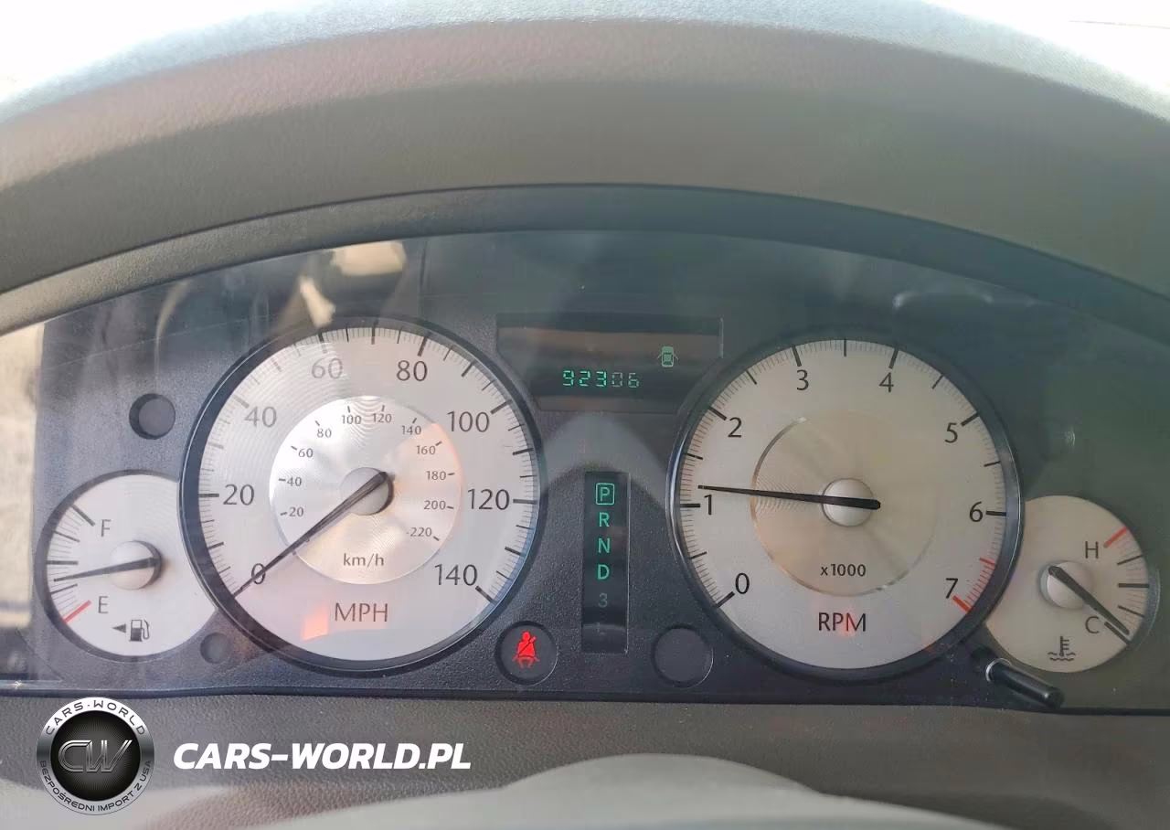 2010 Chrysler 300 Touring VIN:2C3CA5CV9AH265970 - 9