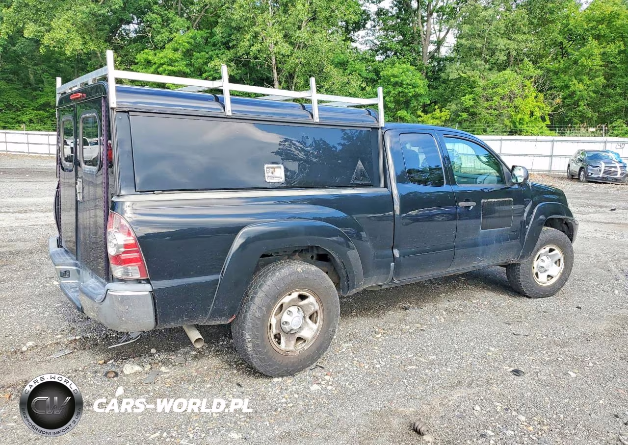 2013 Toyota Tacoma VIN:5TFUU4EN2DX071554 - 3