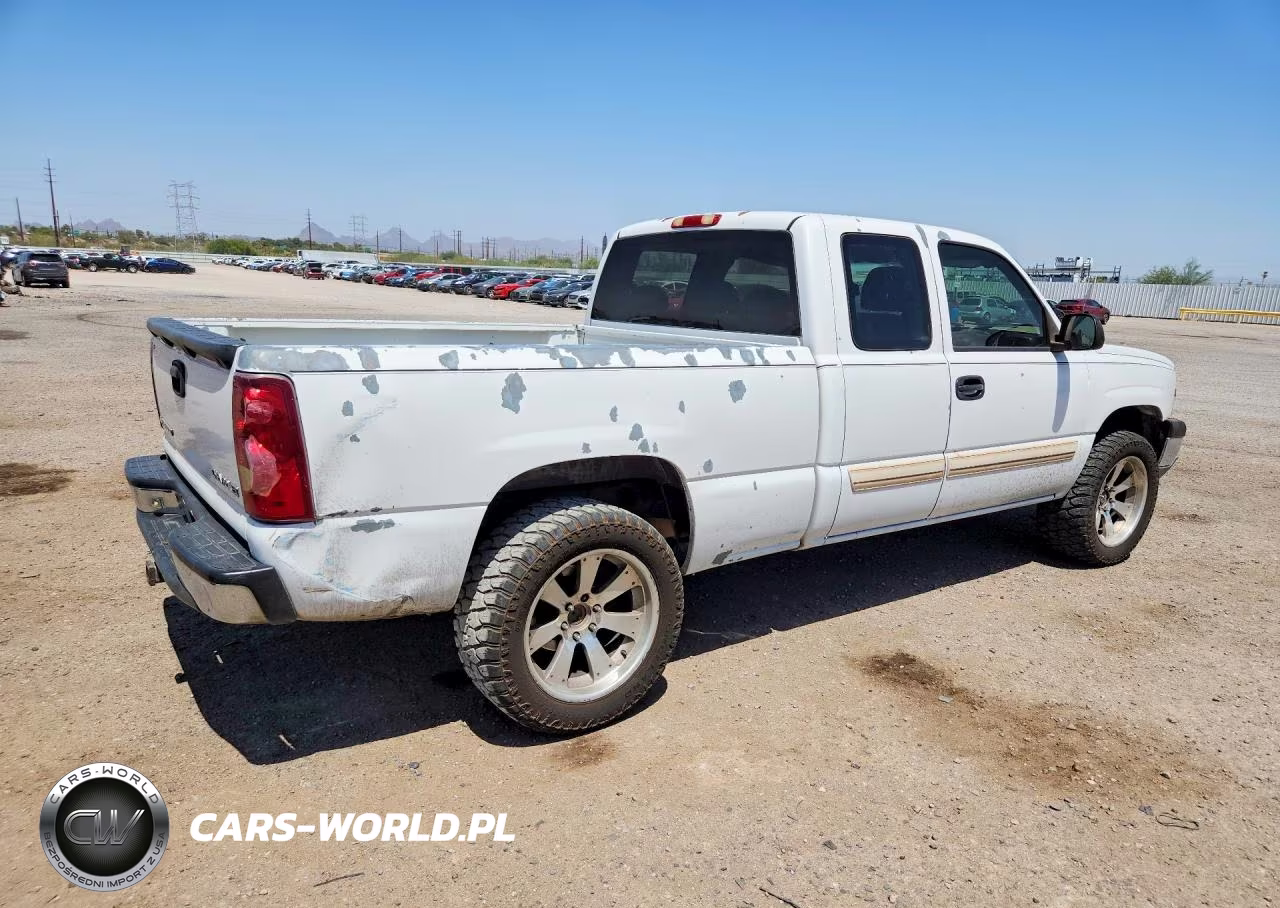 2004 Chevrolet Silverado K1500 VIN:2GCEK19V141105094 - 3