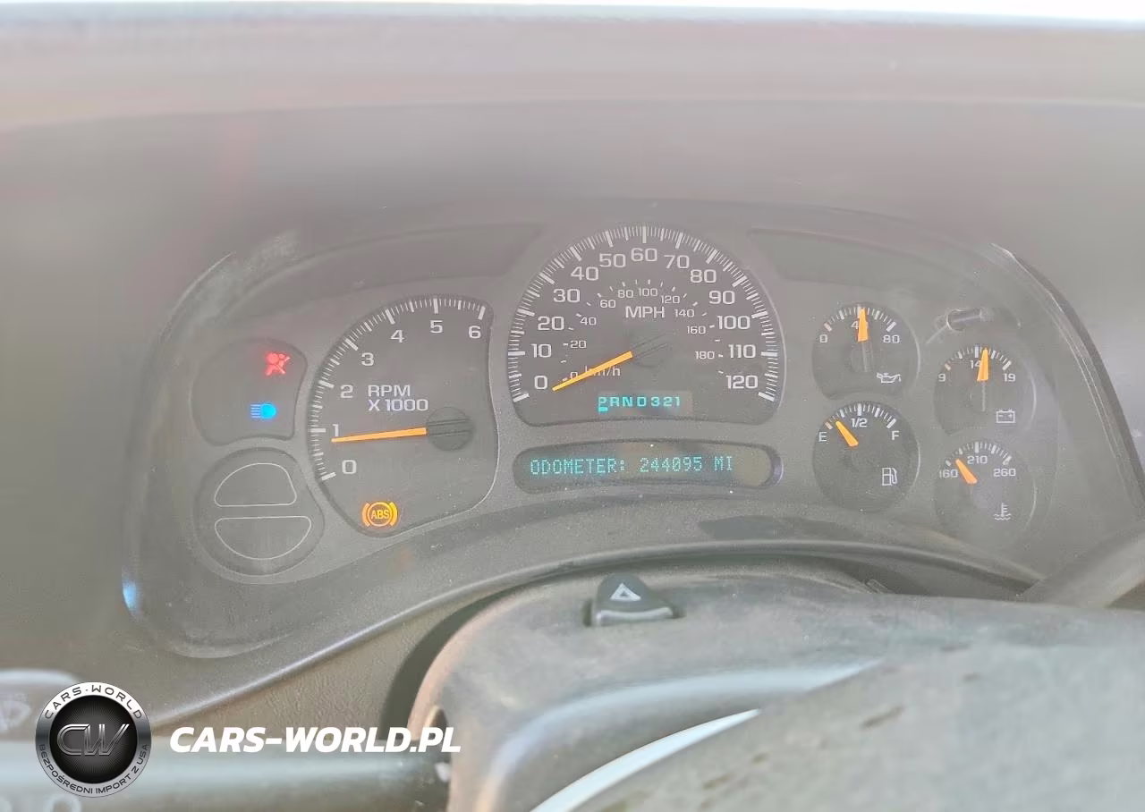 2004 Chevrolet Silverado K1500 VIN:2GCEK19V141105094 - 9