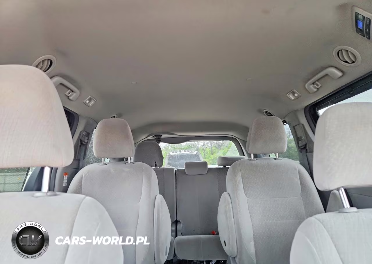 2015 Toyota Sienna Le VIN:5TDJK3DCXFS097167 - 10