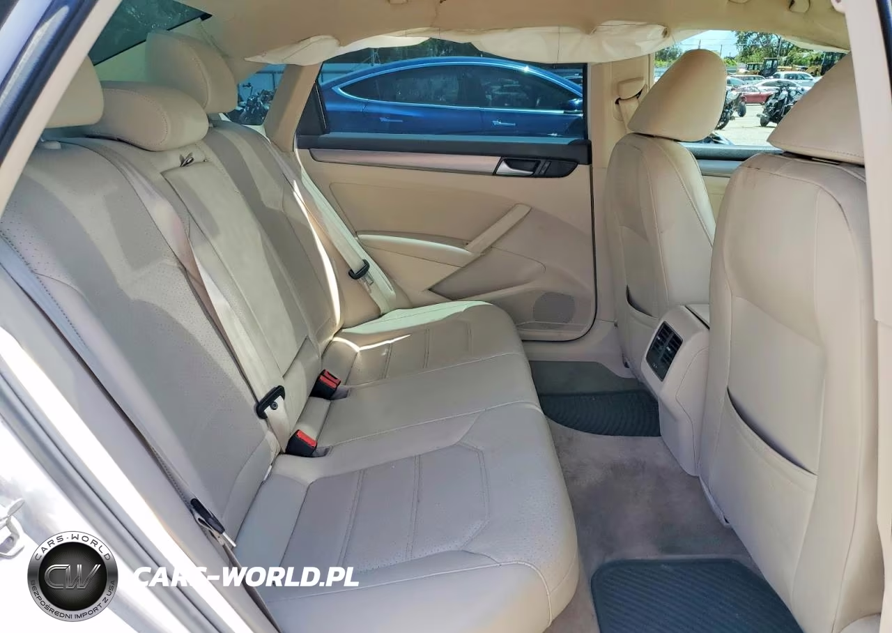 2015 Volkswagen Passat Se VIN:1VWBV7A36FC057884 - 10