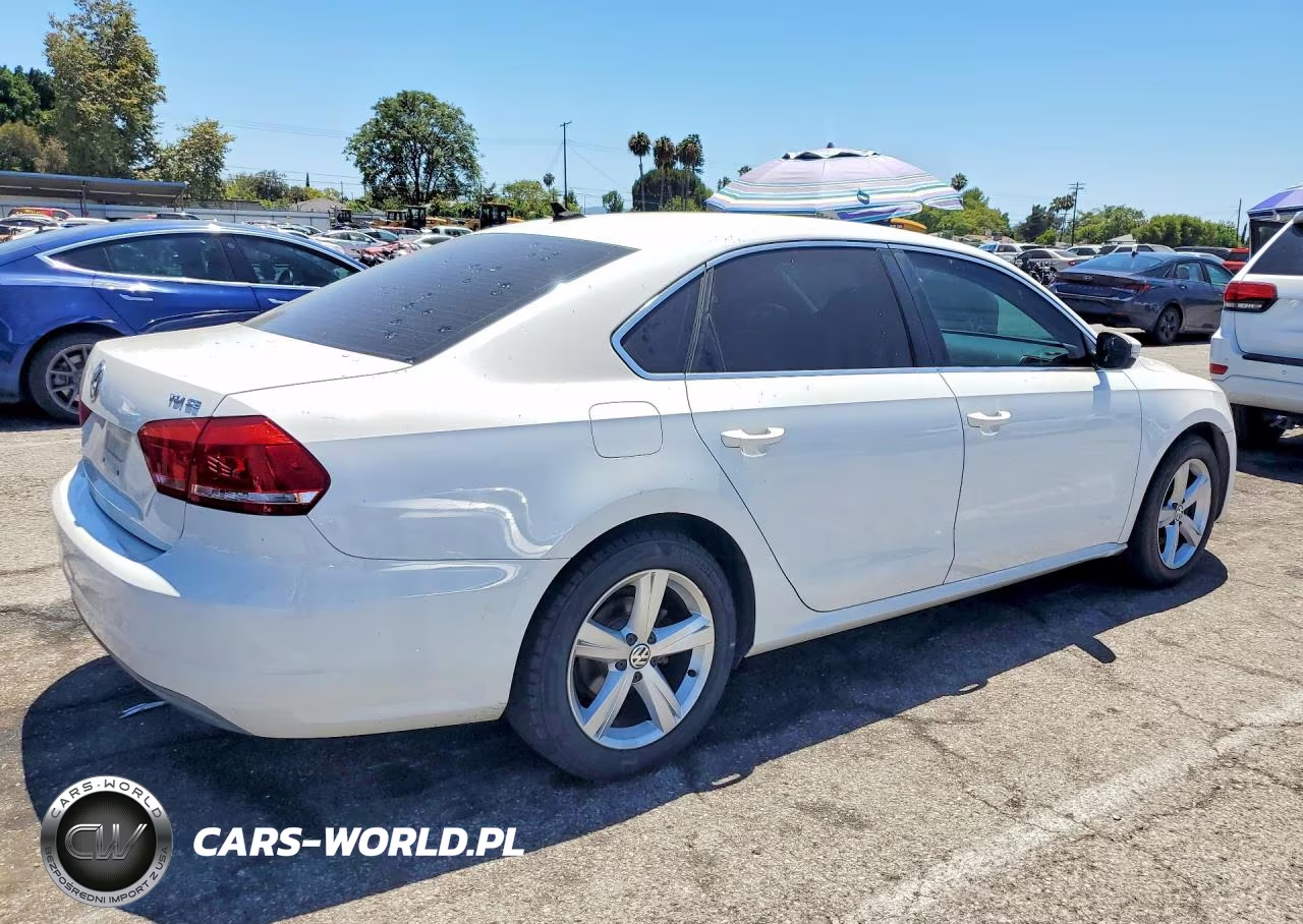 2015 Volkswagen Passat Se VIN:1VWBV7A36FC057884 - 3