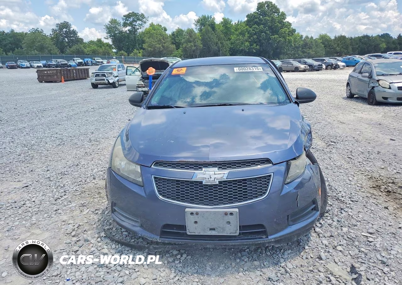 2013 Chevrolet Cruze Ls VIN:1G1PA5SH6D7265765 - 5