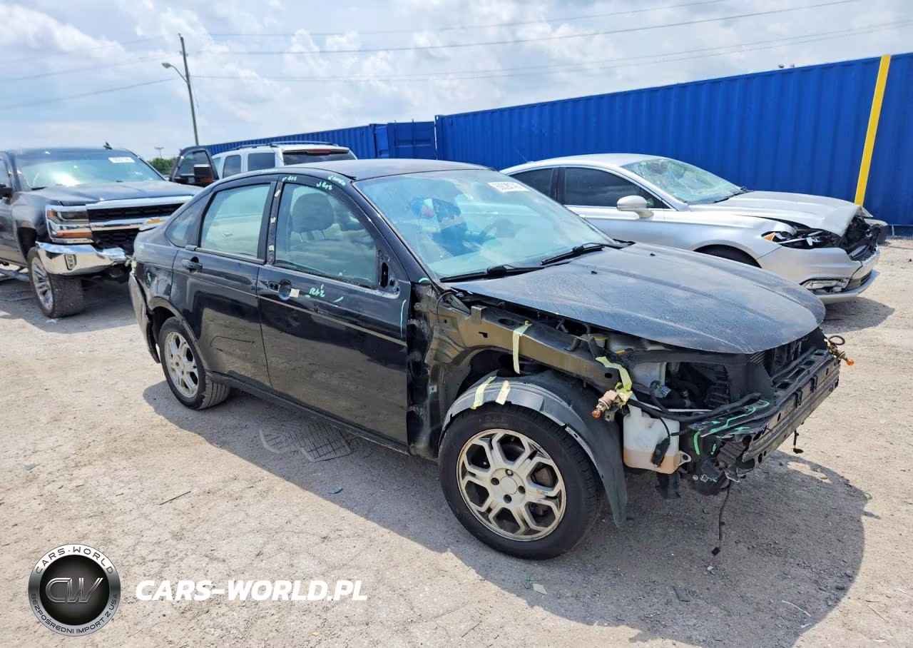 2008 Ford Focus Se VIN:1FAHP35NX8W103946 - 4