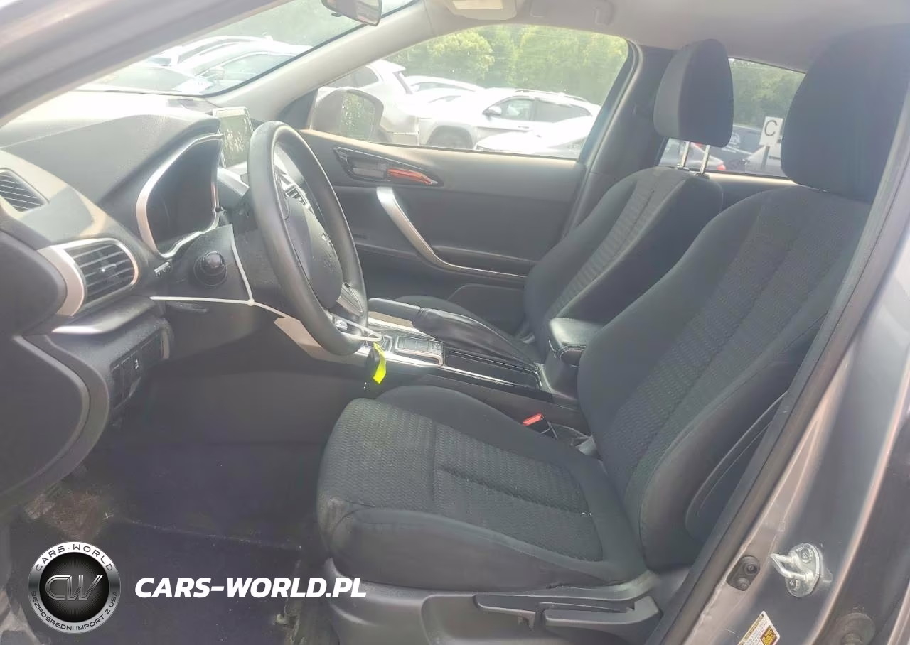 2018 Mitsubishi Eclipse Cross Le VIN:JA4AT4AAXJZ048641 - 7