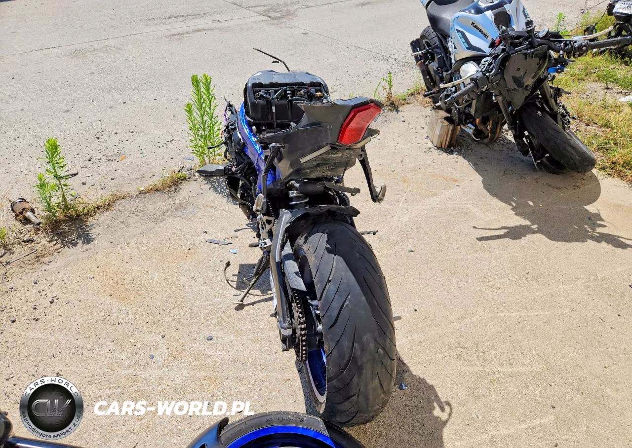 2022 Yamaha Yzfr1 VIN:JYARN66E1NA002061 - 4