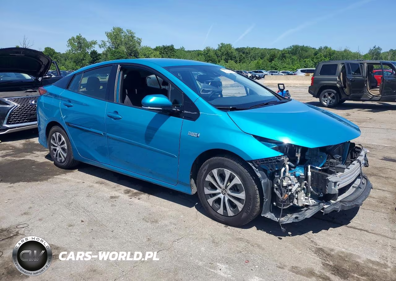 2020 Toyota Prius Prime Le VIN:JTDKARFP8L3143277 - 4