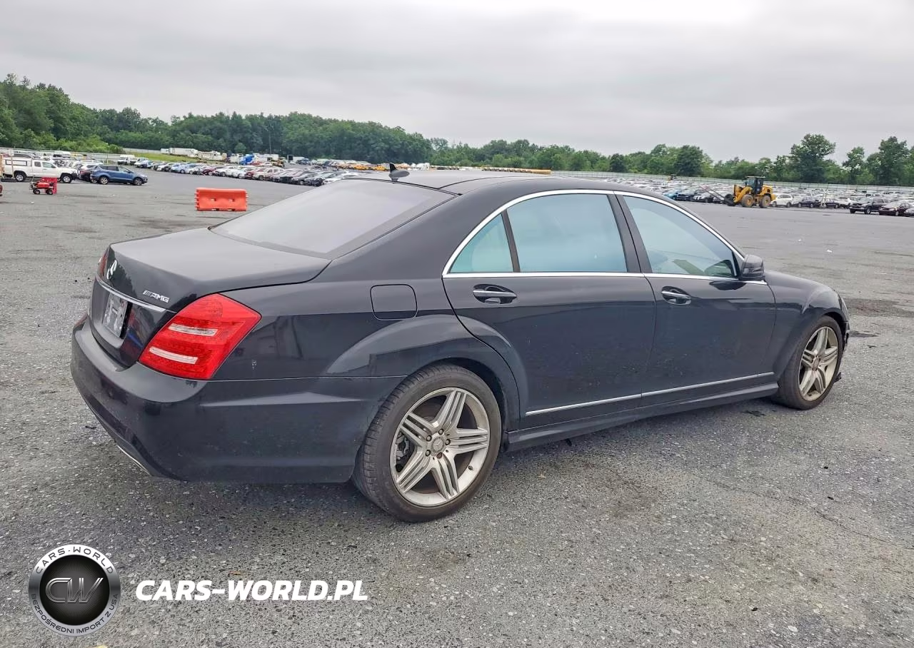 2013 Mercedes-Benz S 550 VIN:WDDNG7DB6DA520330 - 3