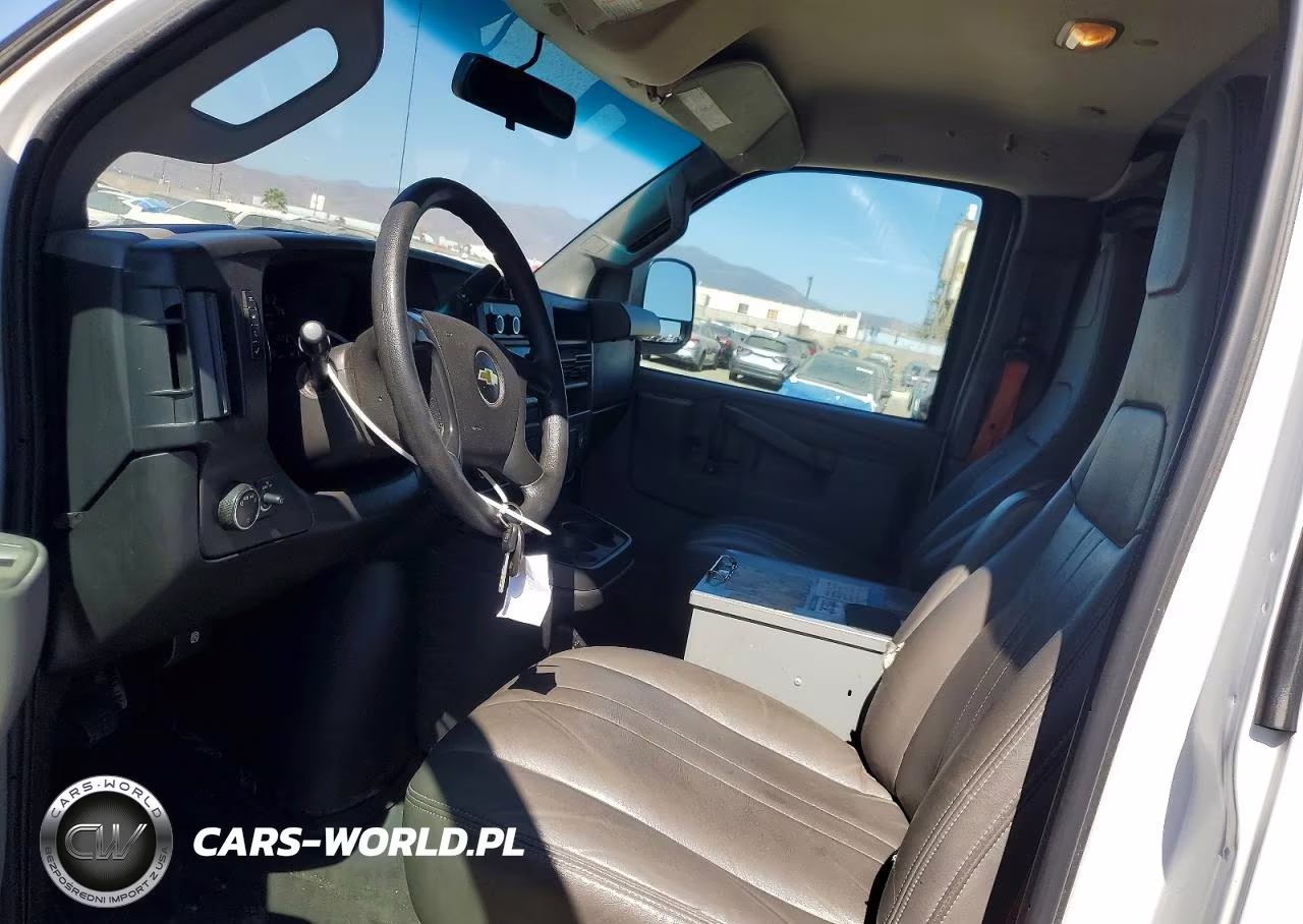 2016 Chevrolet Express 25 VIN:1GCWGAFF8G1198239 - 7