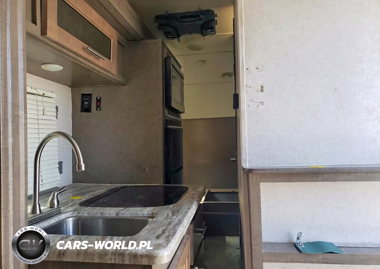 2019 Forest River Trailr VIN:5ZT2RPHC8KV016814 - 5