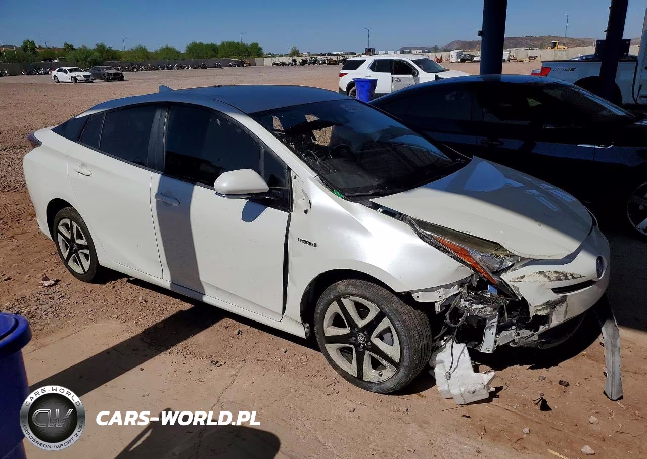2017 Toyota Prius Three Touring VIN:JTDKARFU1H3038433 - 4