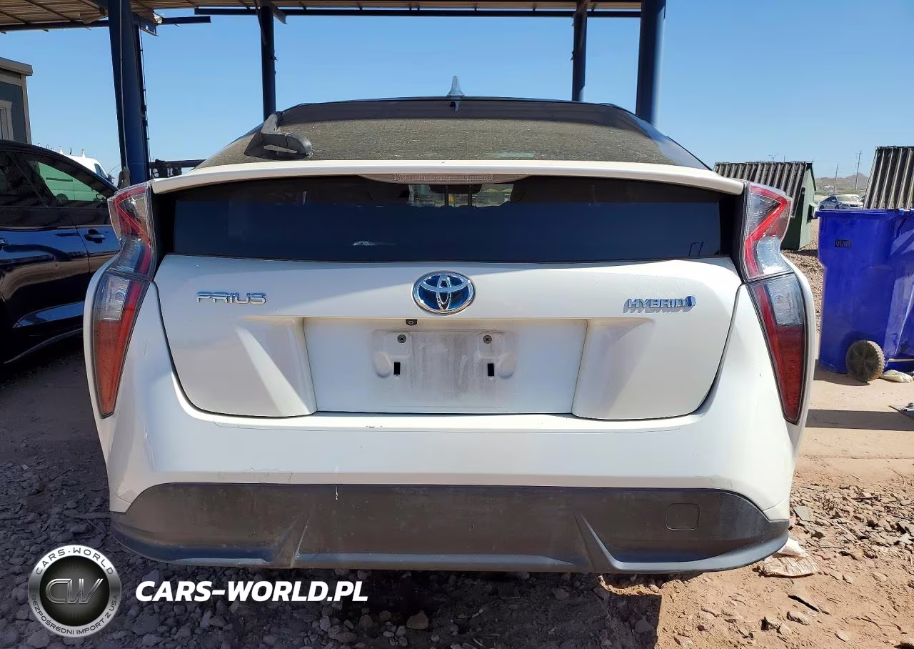 2017 Toyota Prius Three Touring VIN:JTDKARFU1H3038433 - 6