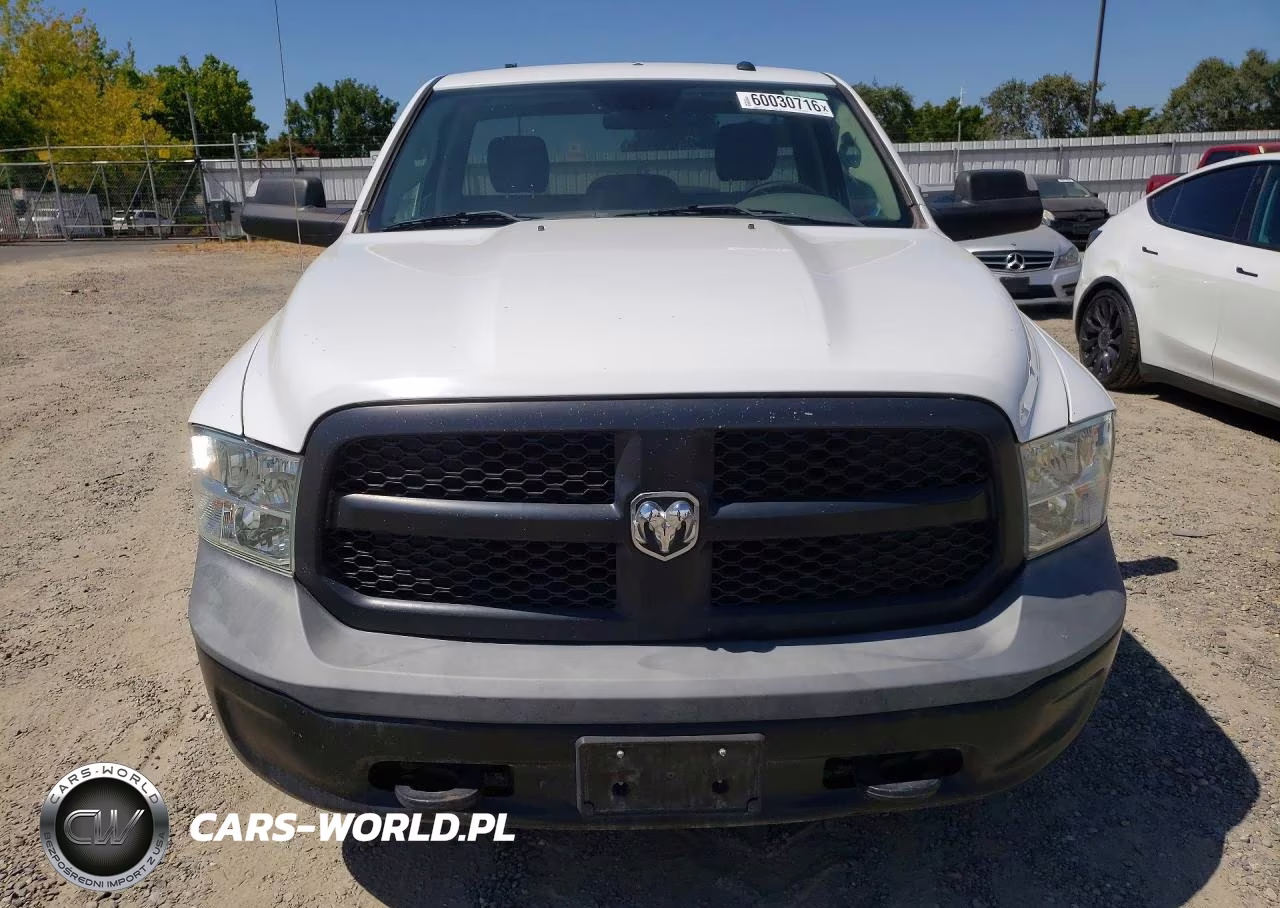 2019 Ram 1500 Classic Tradesman VIN:3C6JR6DG4KG506277 - 5
