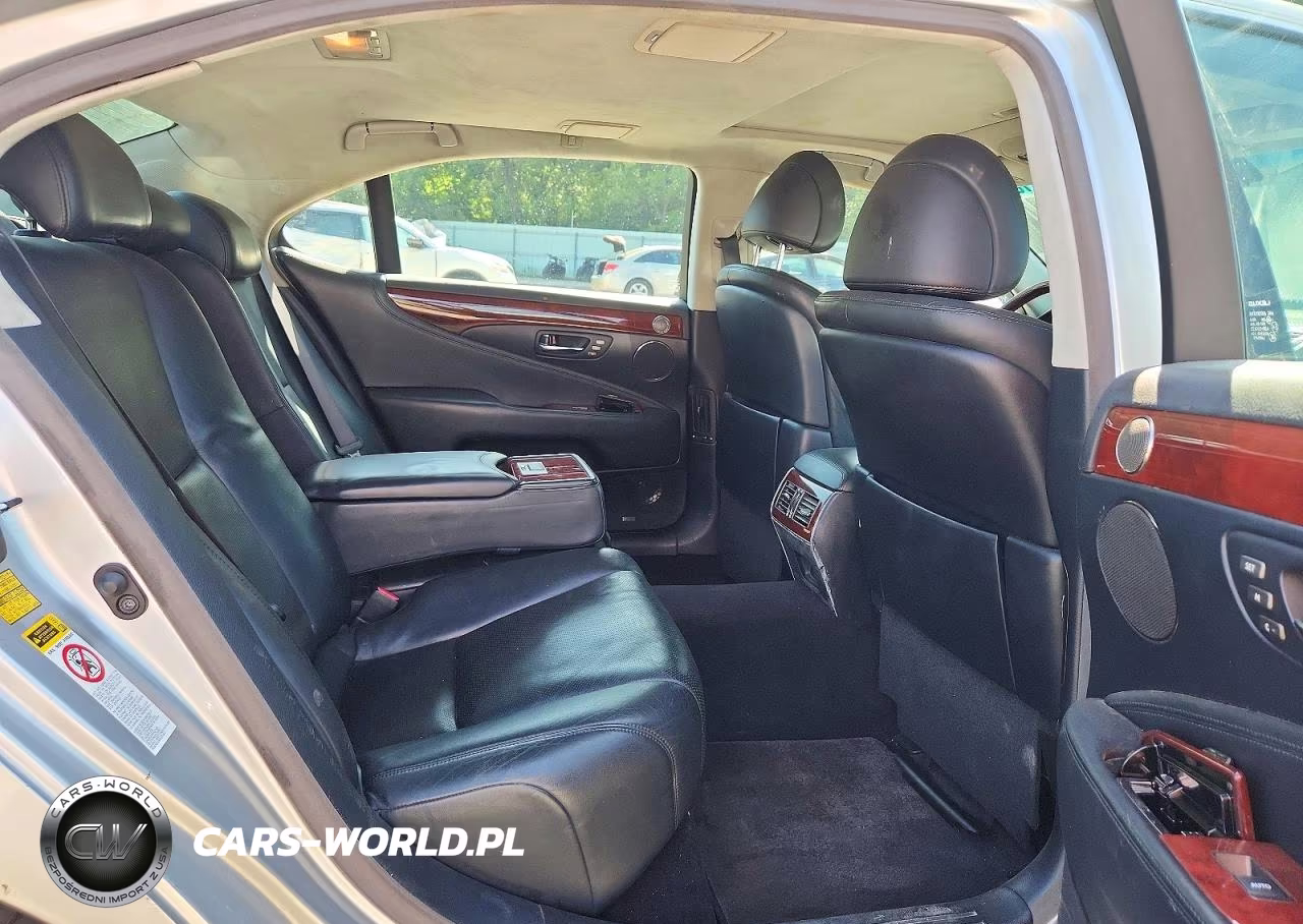 2007 Lexus Ls 460L VIN:JTHGL46F675012450 - 10